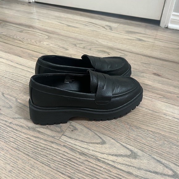 Sincerely Jules Loafers - Picture 4 of 5